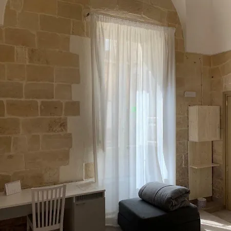 Il Giardino Delle Margherite Alojamento de Acomodação e Pequeno-almoço Lecce