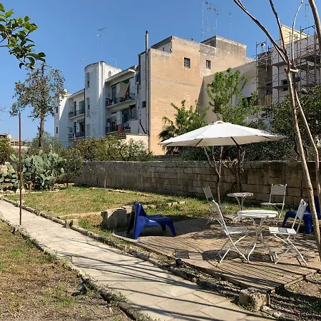 Il Giardino Delle Margherite Alojamento de Acomodação e Pequeno-almoço 4*